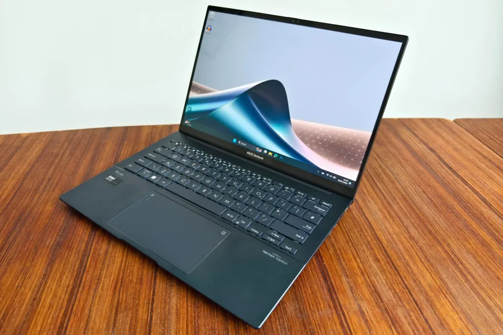 Asus Zenbook 14 OLED Touch (UM3406) Review 2025